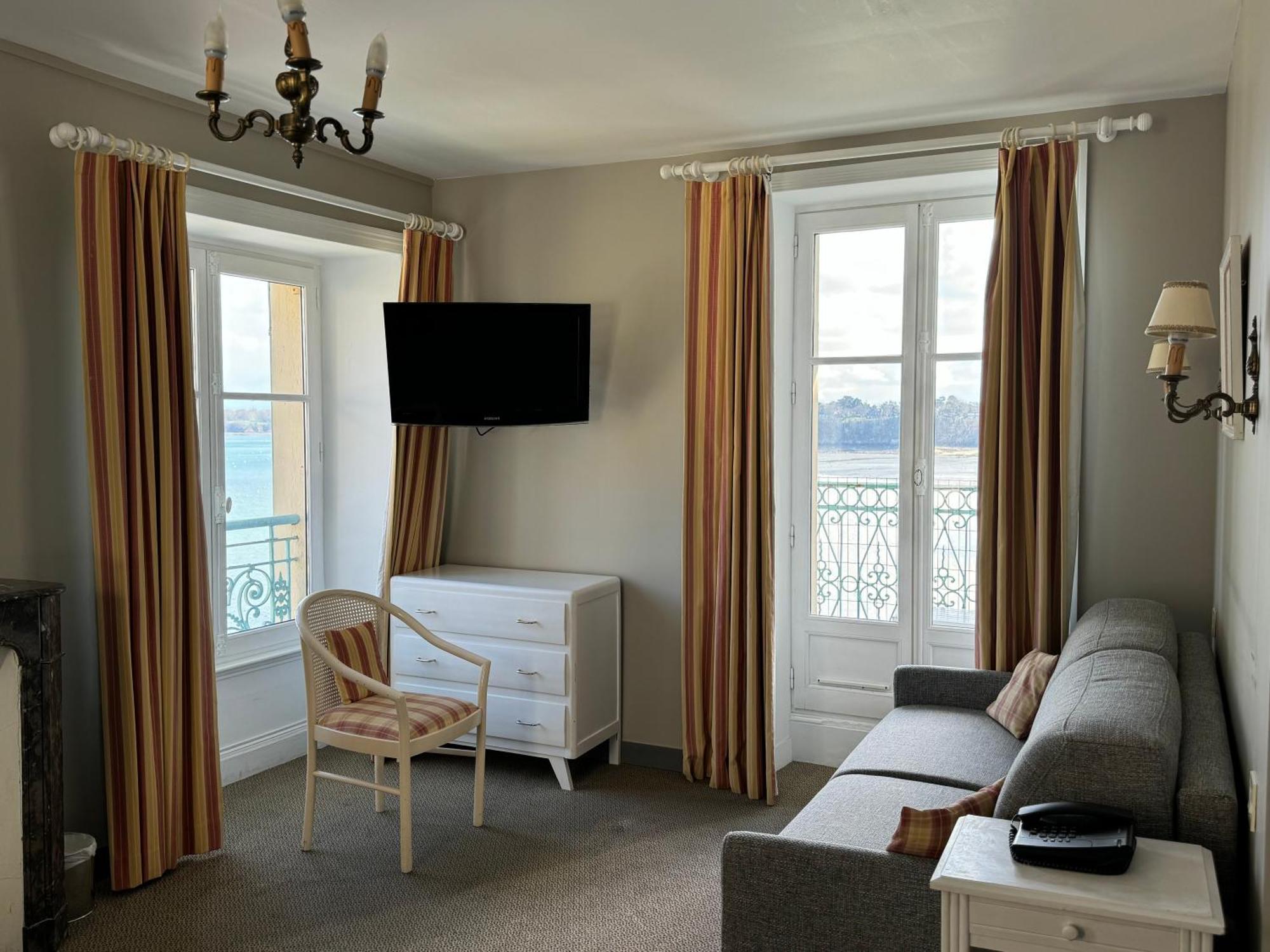 Hotel-Restaurant Printania Ντινάρ Εξωτερικό φωτογραφία